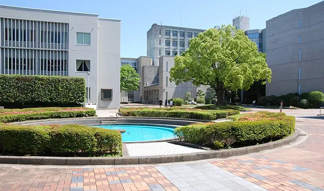 九州大学芸術工学部