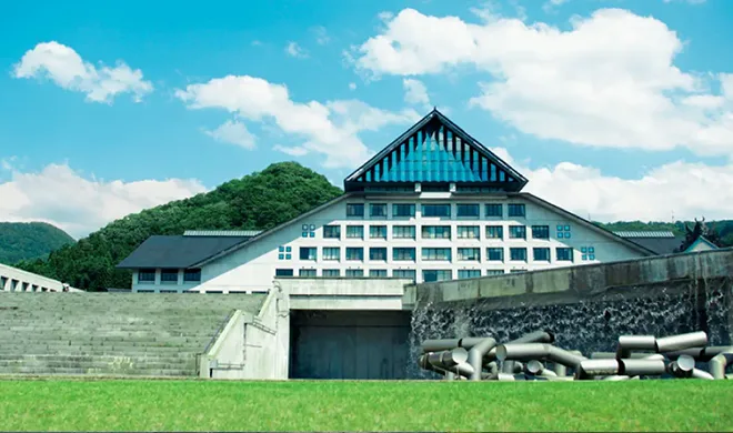 東北芸術工科大学